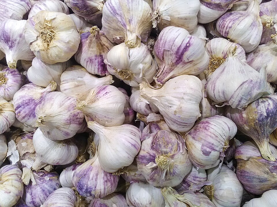 1. Garlic bulbs