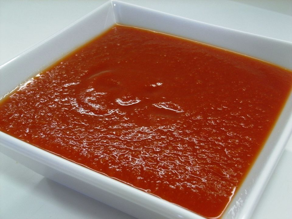 1. Tomato passata (Passata di pomodoro)
